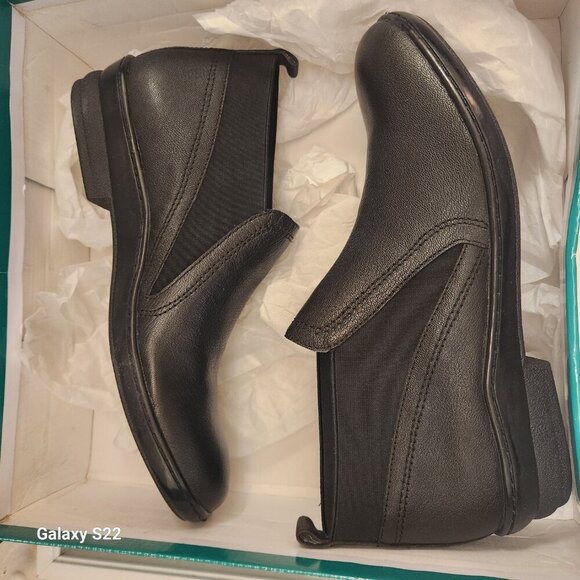 David Tate "Naya" Black Leather Slip on booties. NIB. Size 10 Narrow - Picture 9 of 11